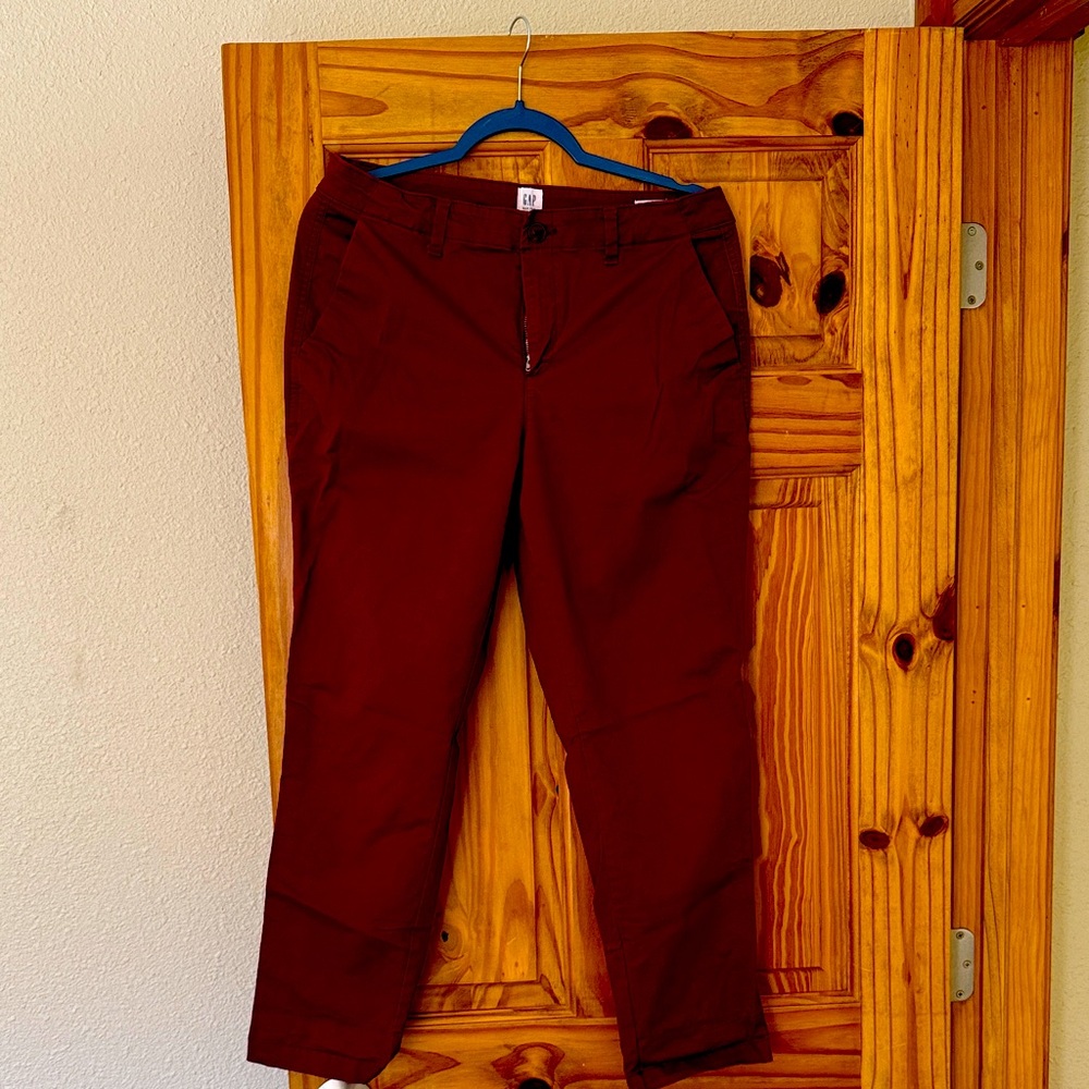 GAP Women's Maroon Straight Leg Pants